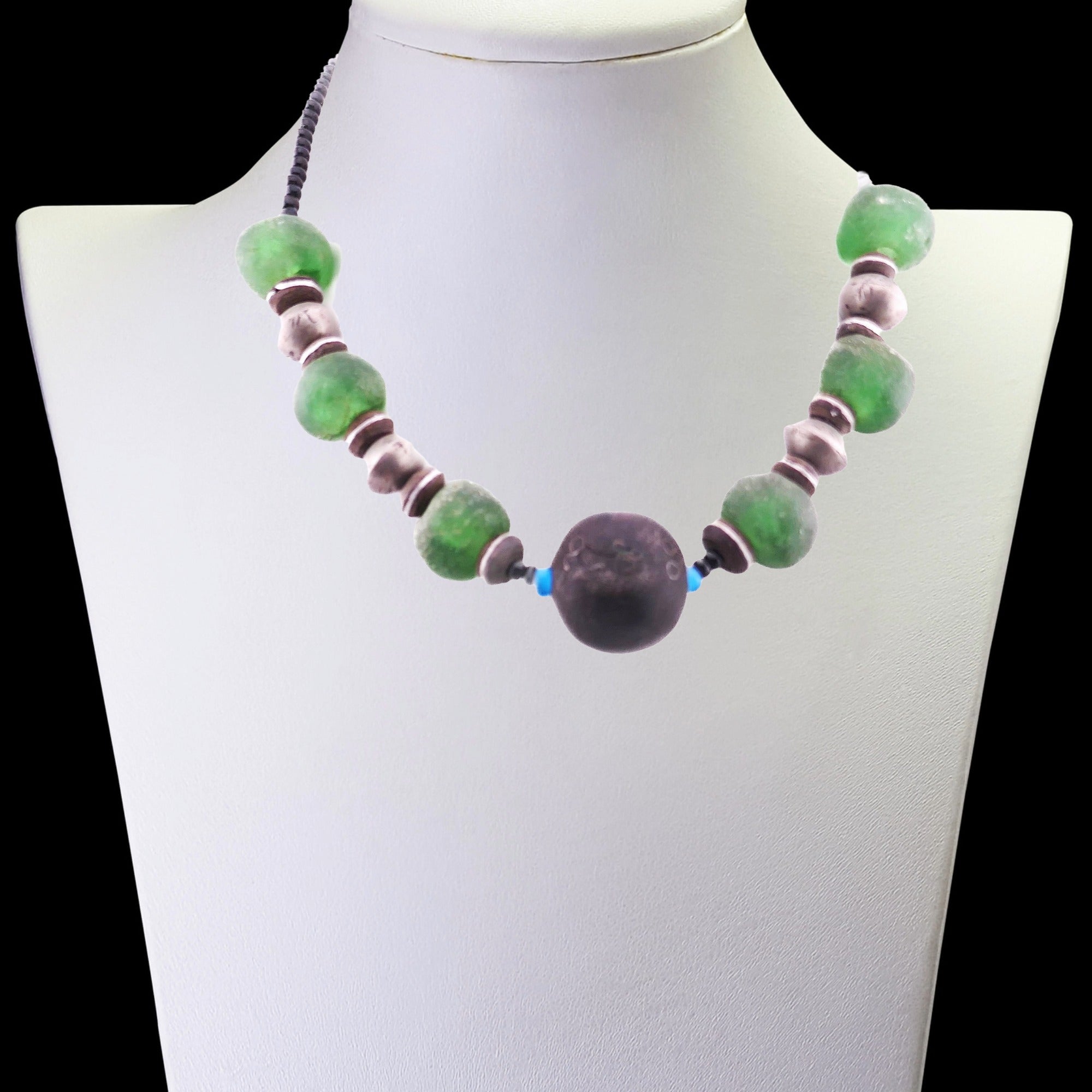 African beaded Necklace // 16