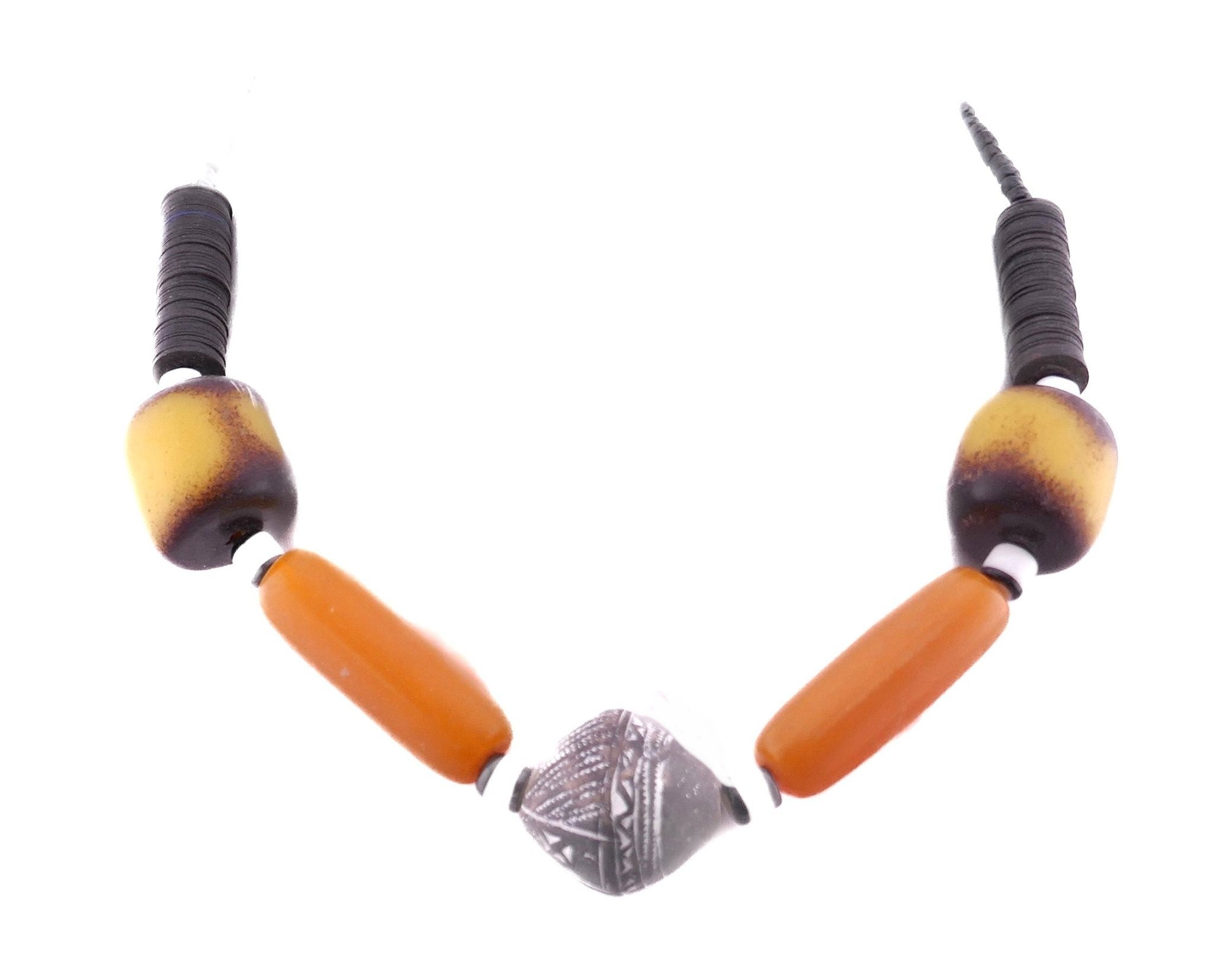 African beaded Necklace // 18