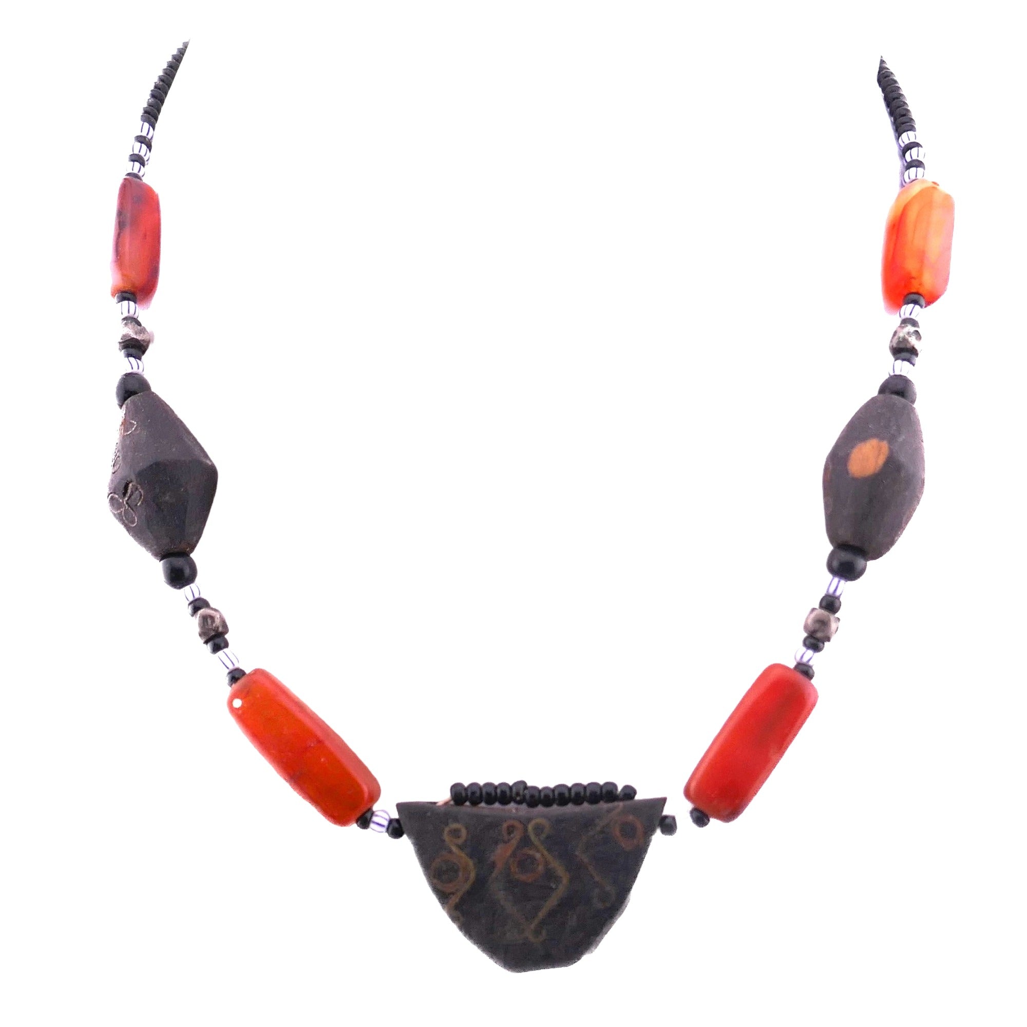 African beaded Necklace // 18