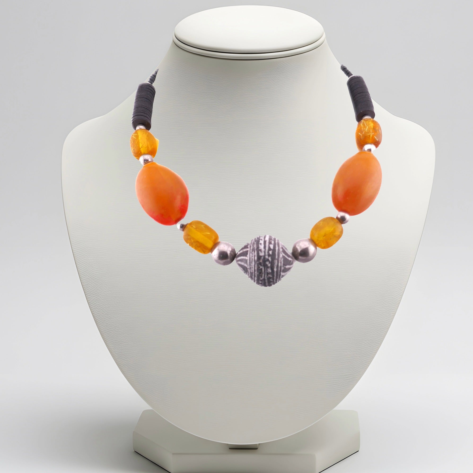 African beaded Necklace // 19