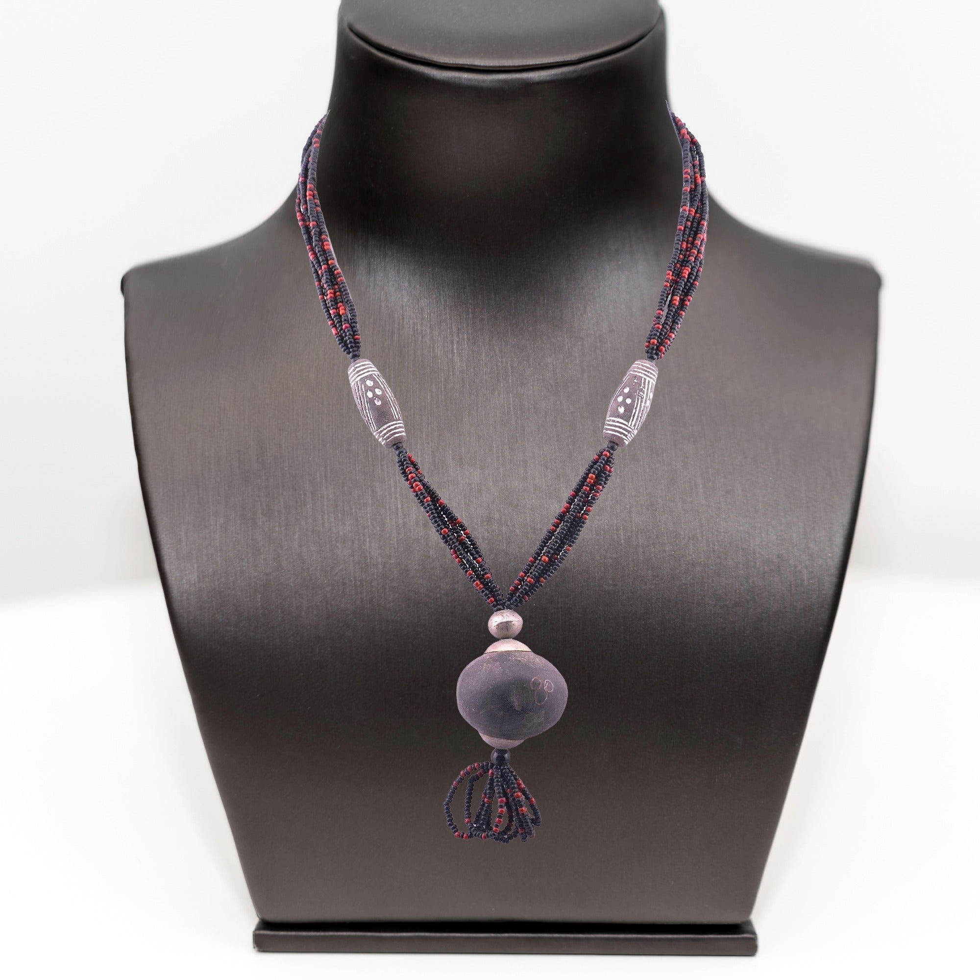 African beaded Necklace // 20