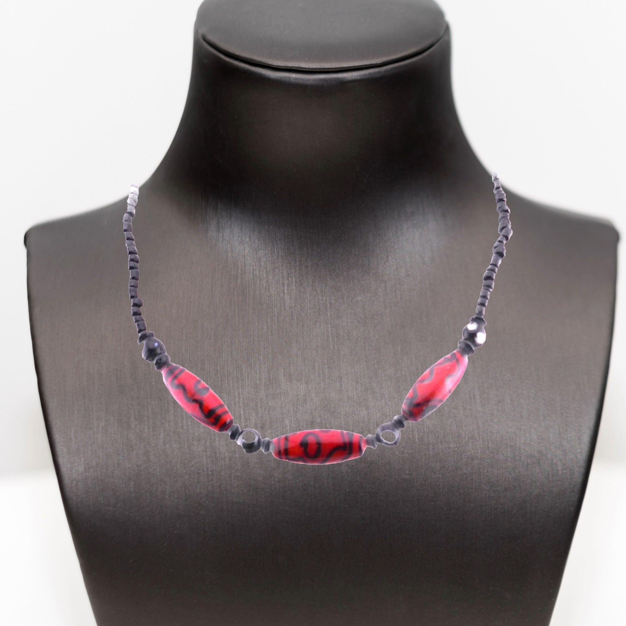 African beaded Necklace - light // 18