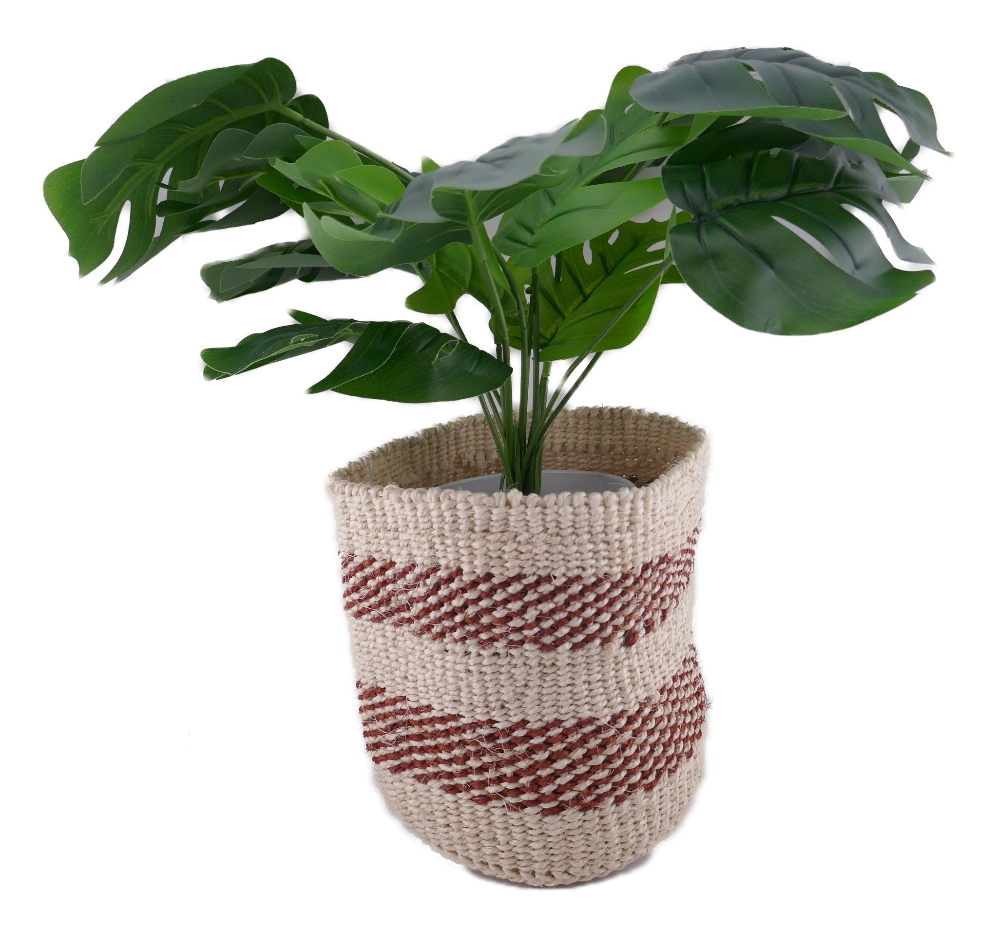 African Plant / Storage Basket / Kiondo Woven Sisal Planter / 23 cm / 9 inch wide / Naturals and browns - FriendlyTradingCo