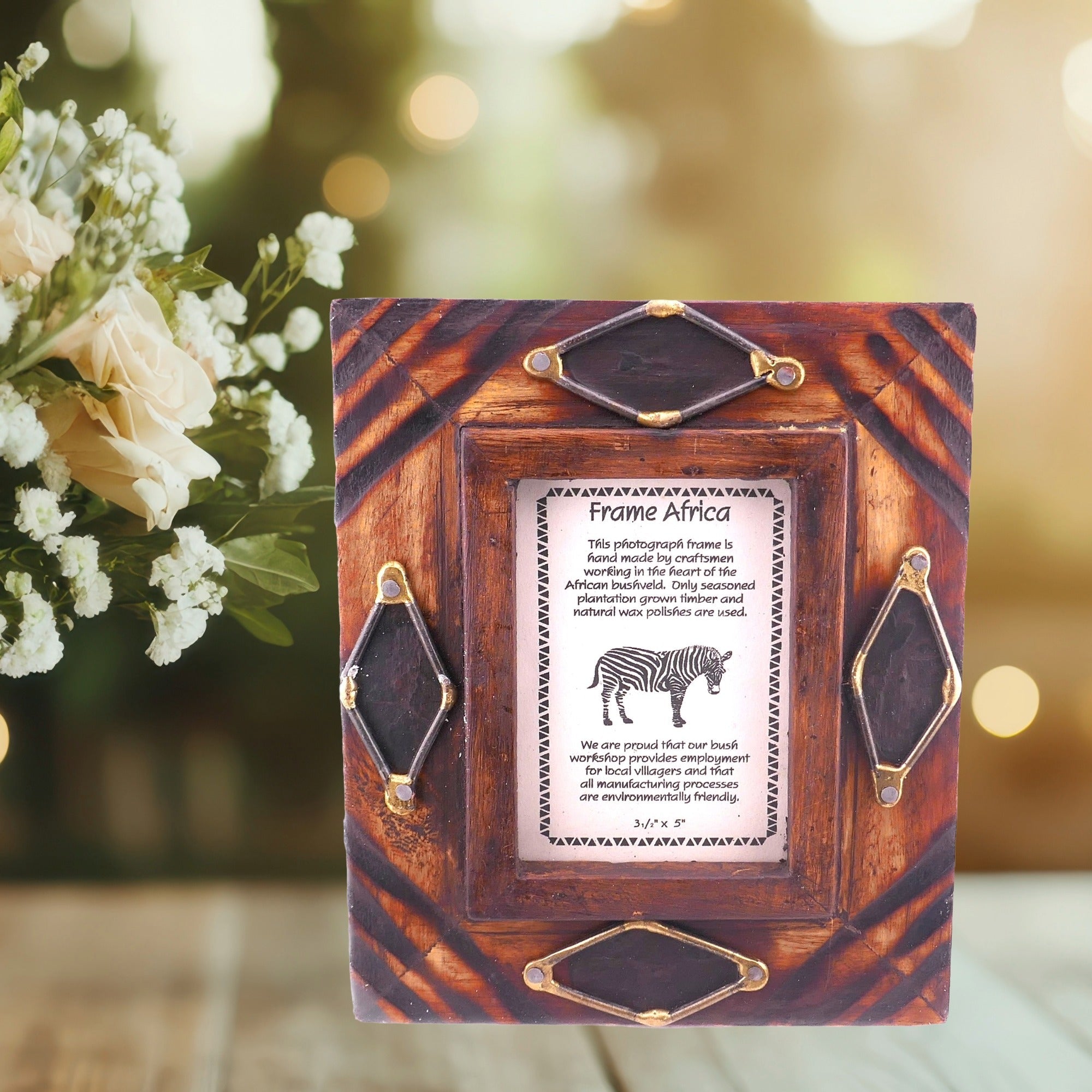 Hand made African Photo Frame // Handcrafted in seasoned wood // For picture size 9 x 13cm / 3.5 x 5 inches - FriendlyTradingCo