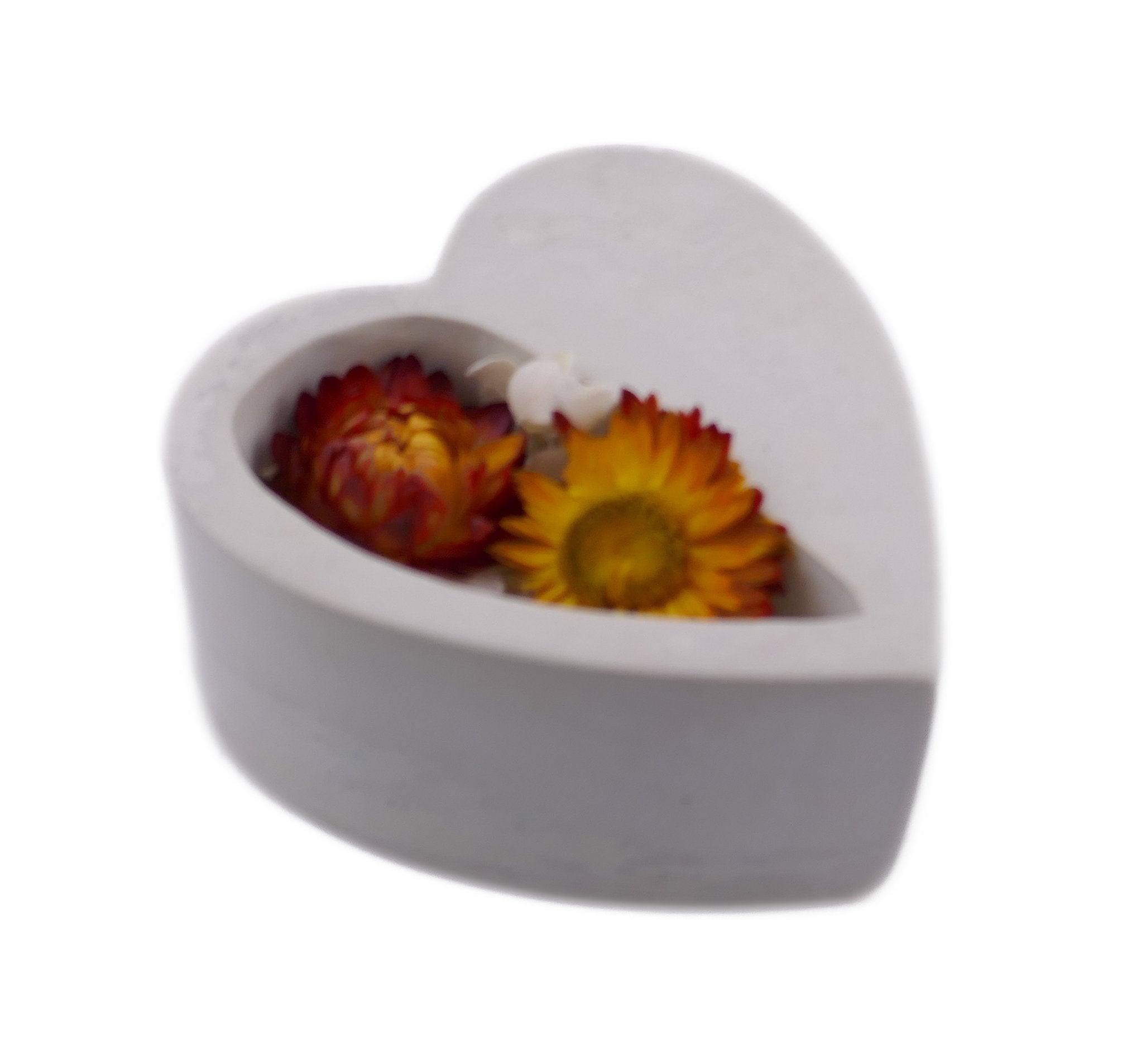 Heart - Shaped Pot - Pourri holder // handcrafted in stone // 10cm with Pot - Pourri & Storycard - FriendlyTradingCo