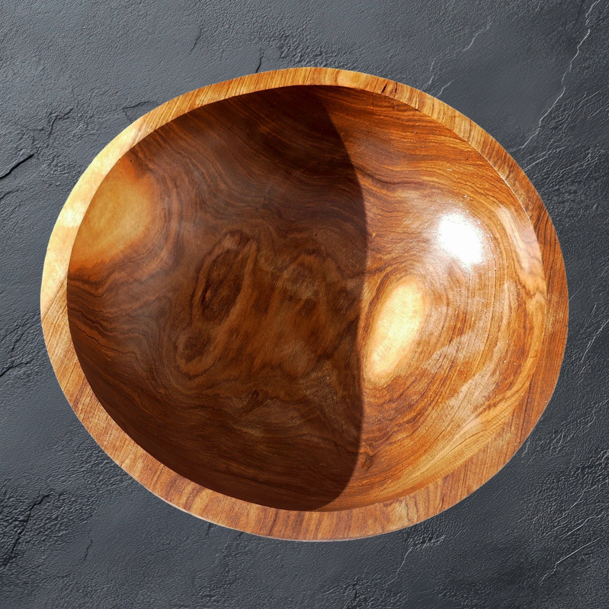 Wild Olivewood Bowl // Fruit Bread Salad Snack Bowl 11 inch 28 cm // with storycard - FriendlyTradingCo