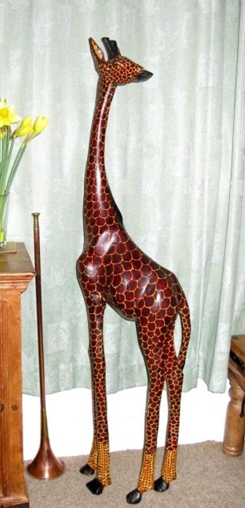 African Giraffe Carving in Wood Choose Size 4 foot (120 cm) / 3 foot (90 cm) / 2 foot (60 cm) Tall - FriendlyTradingCo