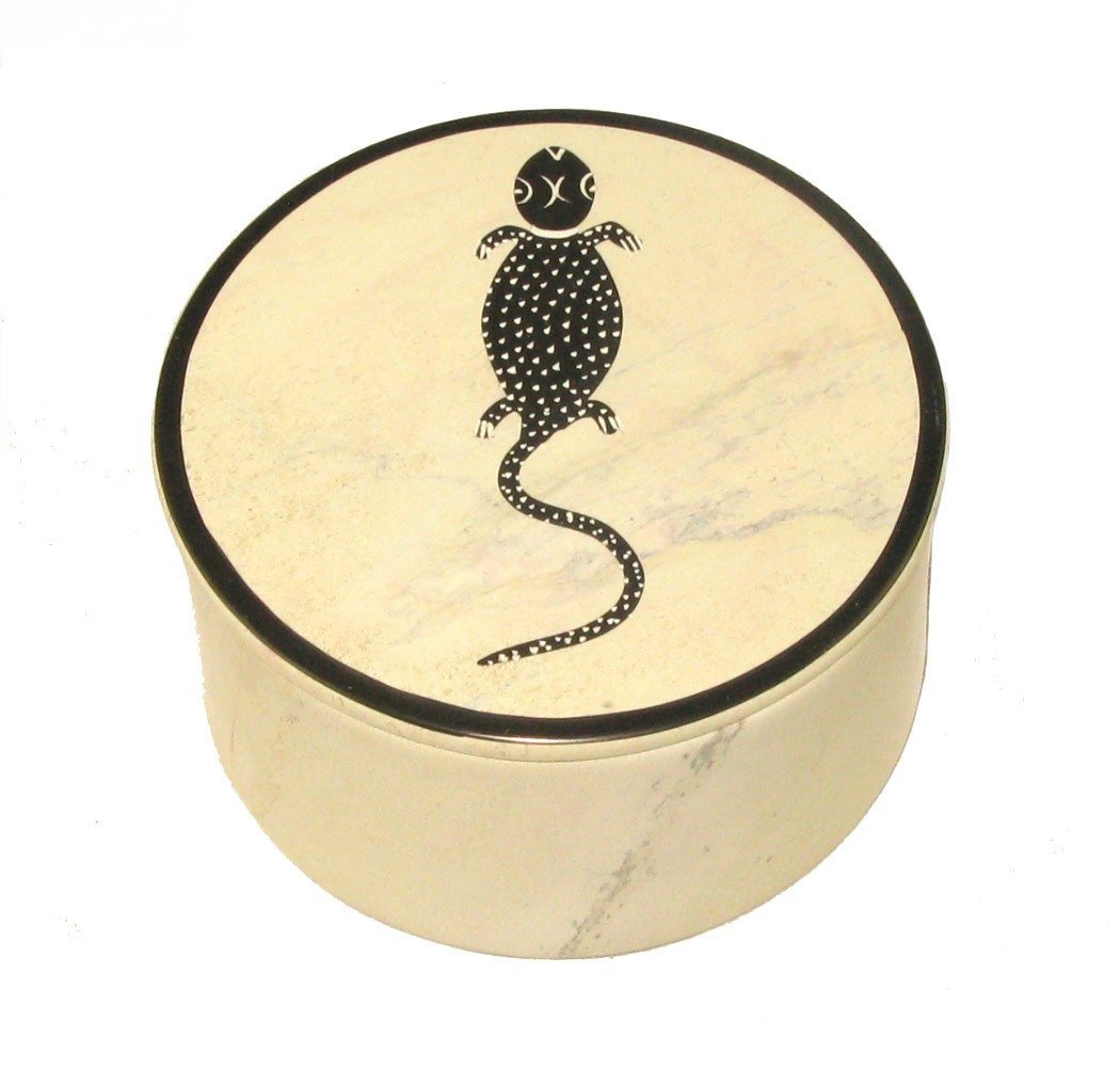 Handcrafted Stone Gecko Lizard Design Stone Jewellery Box 10cm with Storycard - FriendlyTradingCo